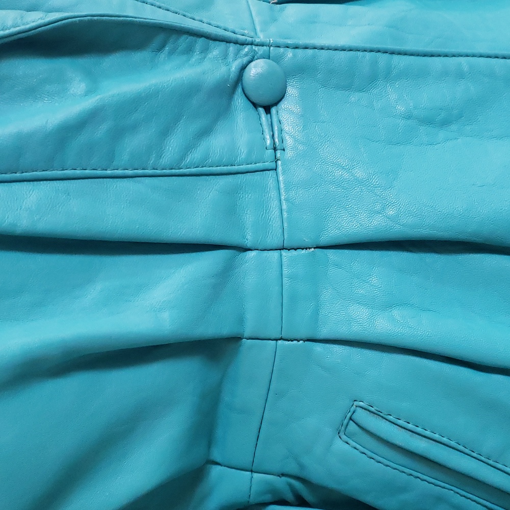 Vintage 80's Turquoise Leather Belted Jacket • Sculpted Shoulders • SIZE SMALL - Picture 15 of 16